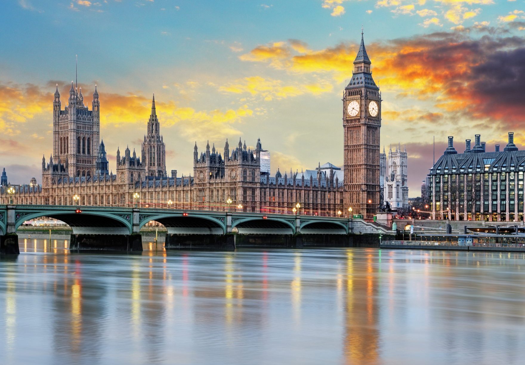 work-permits-visas-uk-featured