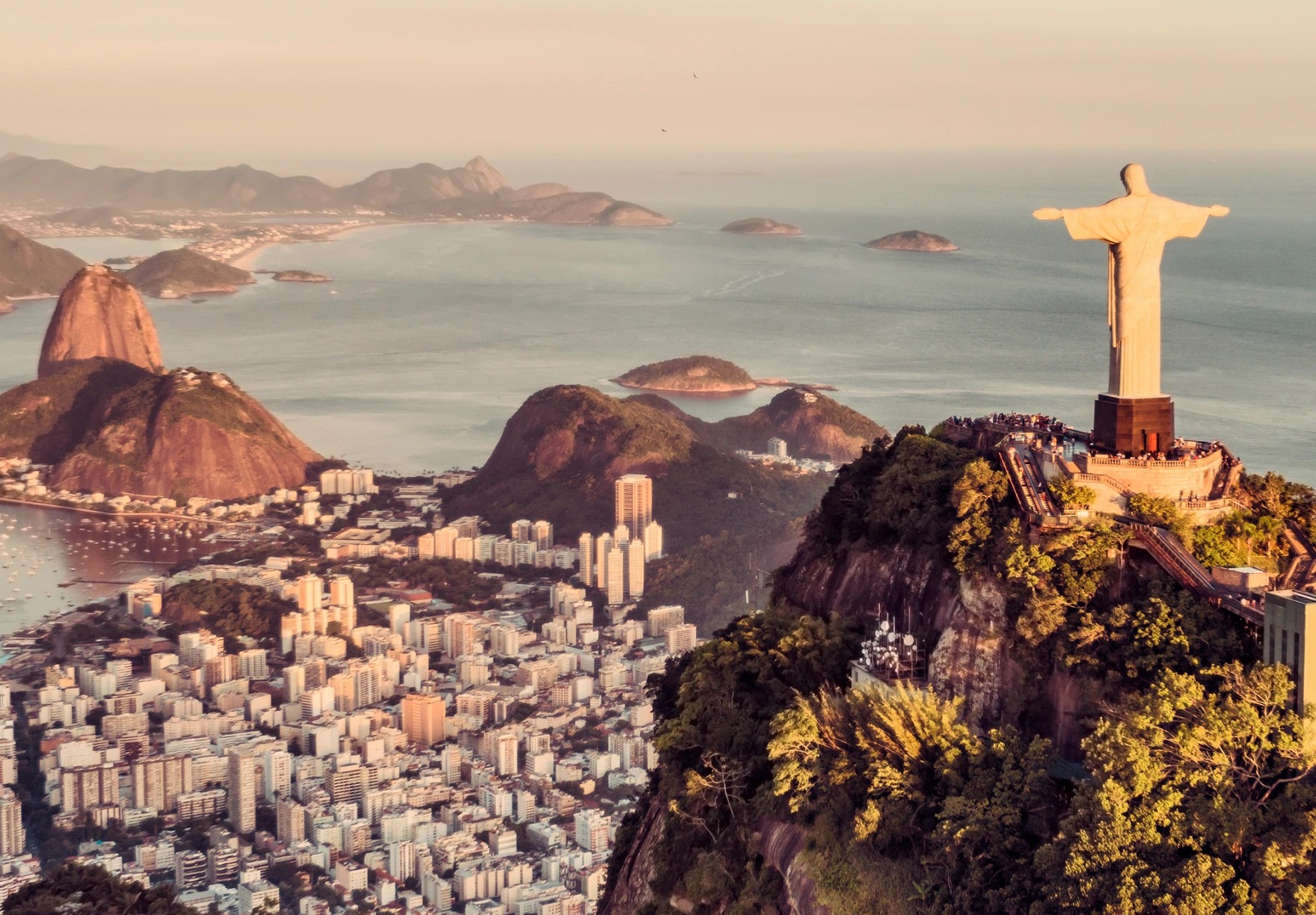 how-to-hire-and-pay-remote-workers-in-brazil-featured