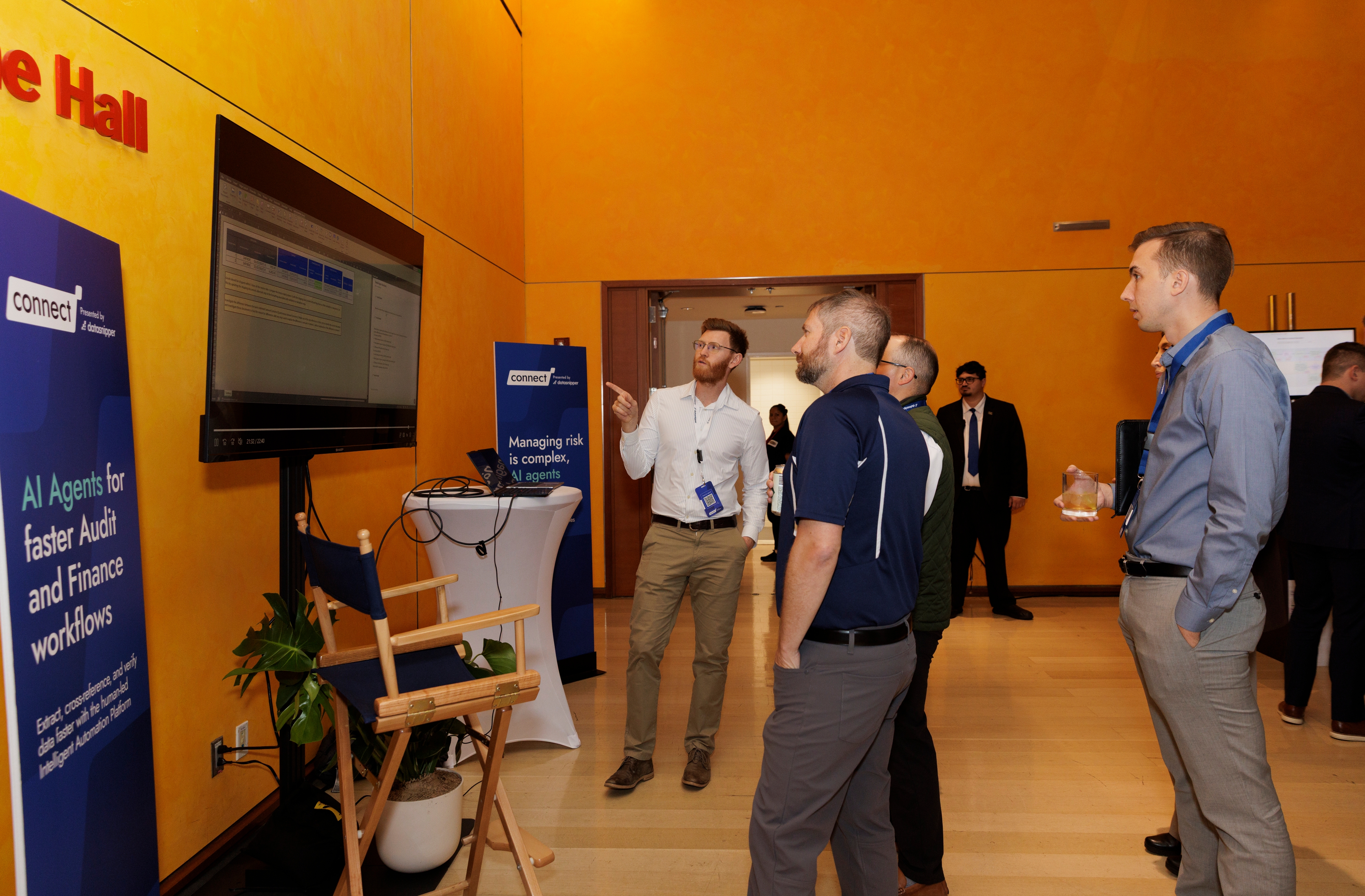 Attendees taking in DataSnipper’s new agentic capabilities