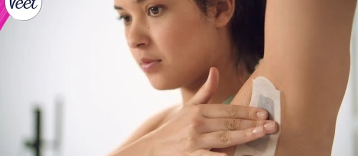 Cómo depilarse las axilas y zona bikini con bandas de cera fría Expert