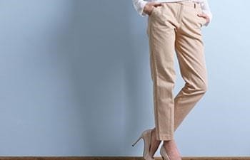 Eliminación del vello : ¿Por qué depilarte con frecuencia aún cuando usas pantalones?