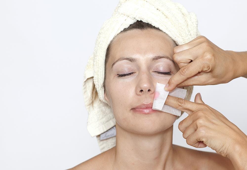 Facial hair removal kit Veet: the best solution to unwanted facial hair