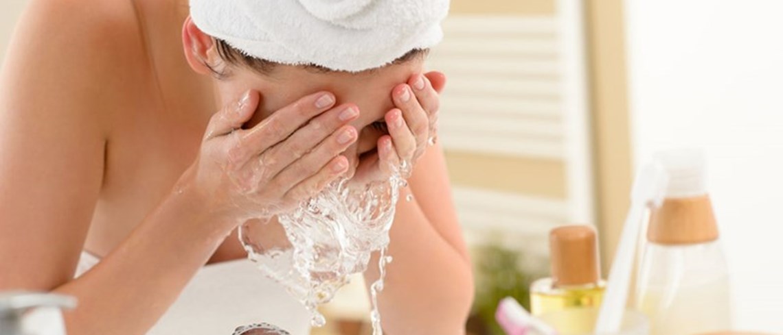 veet facewash 1