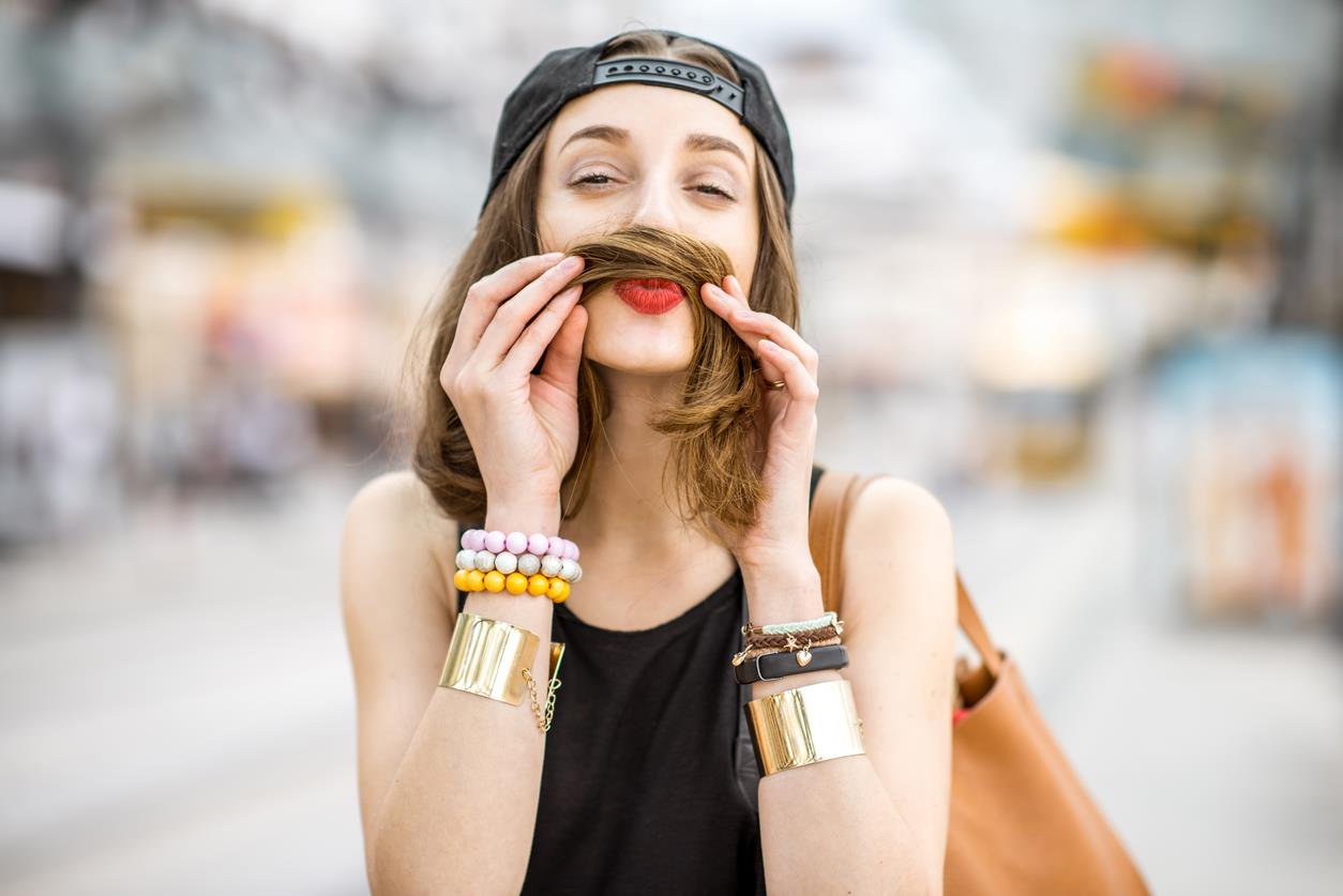 Cómo depilar el labio superior