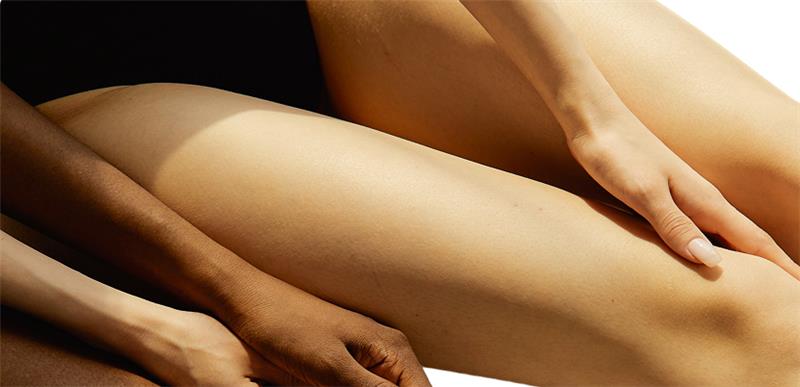 Cómo depilarse las axilas y zona bikini con bandas de cera fría Expert