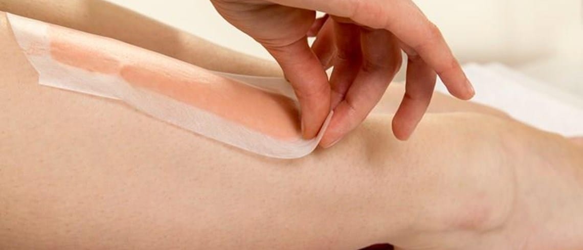 Remover o pelo : Depilação com Cera Fria
