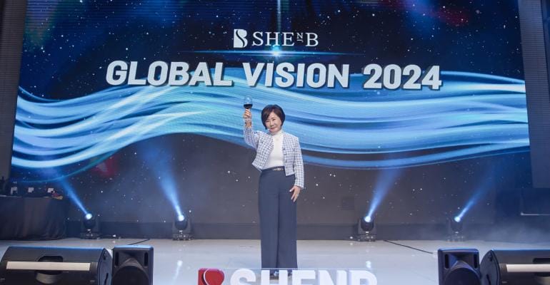 Women in Aesthetics: Kang Sunyoung: Fueled by Adversity Women in Aesthetics: Kang Sunyoung: Fueled by Adversity