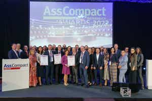 Das Team der Generali freut sich über die gewonnenen AssCompact Awards 2022. © Martina Draper/Generali