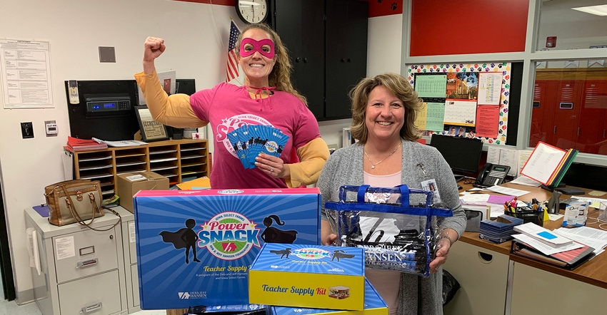 Allyson Ladd with Iowa Select Farms and the Deb and Jeff Hansen Foundation delivers PowerSnack Teacher kits to Alden South Si