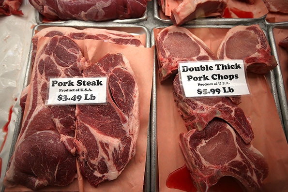 Pork prices to struggle in competition for the consumer