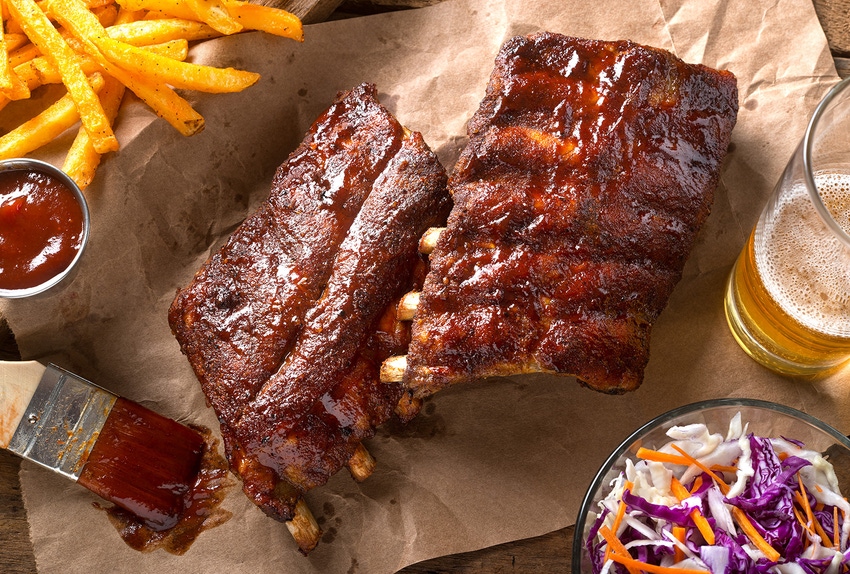 Chinese get taste of U.S. pork ribs during 'no meat, no joy' campaign