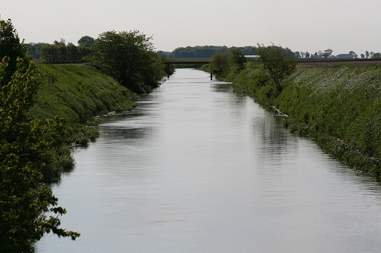 Farm drainage: Point or nonpoint source of contention