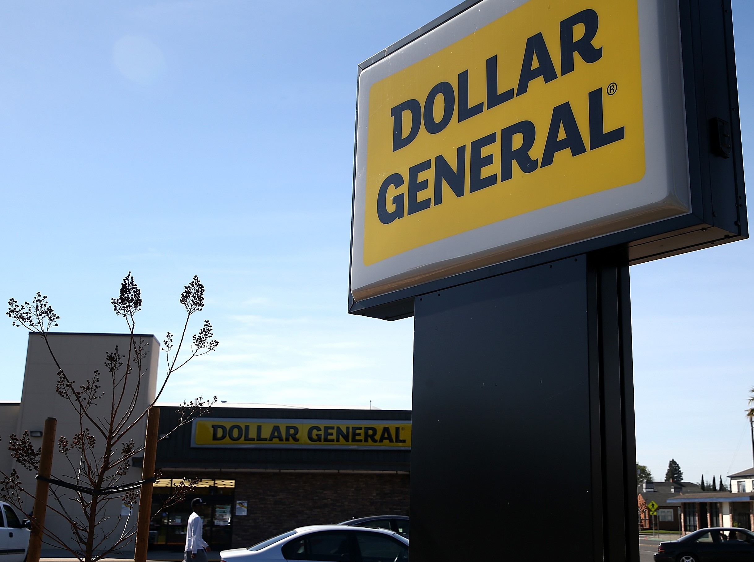 4 Items Americans Love Purchasing From the Dollar Store