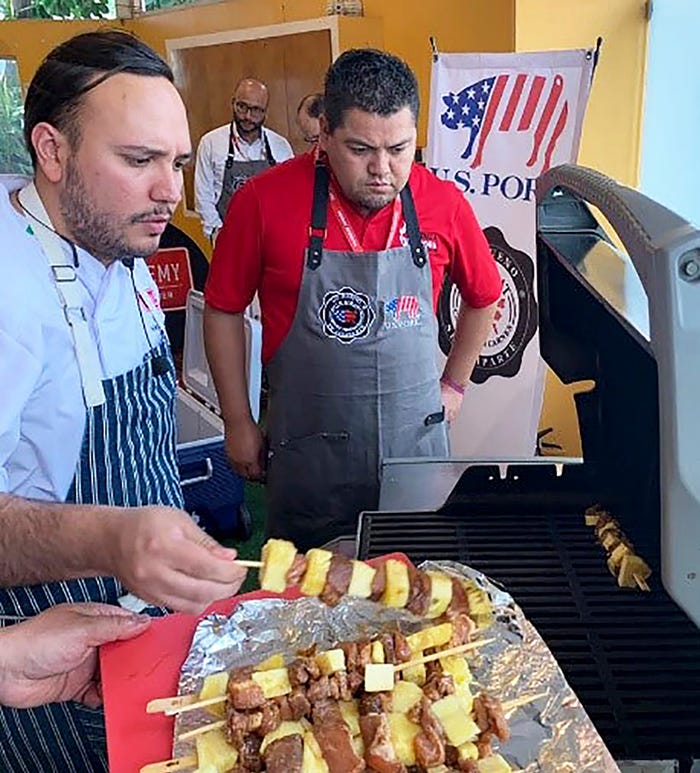 Food industry professionals take part in a U.S. pork grilling workshop in Mexico.