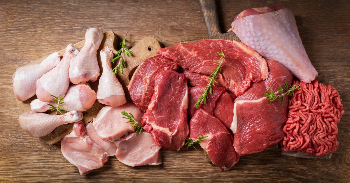 Lean hog futures grinding lower