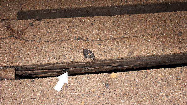 Avoid slat disasters with a simple visual exam