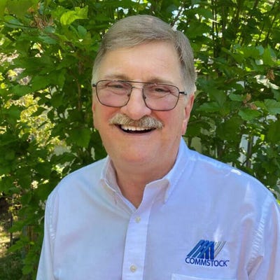 Alan R Manternach Dan Manternach | National Hog Farmer