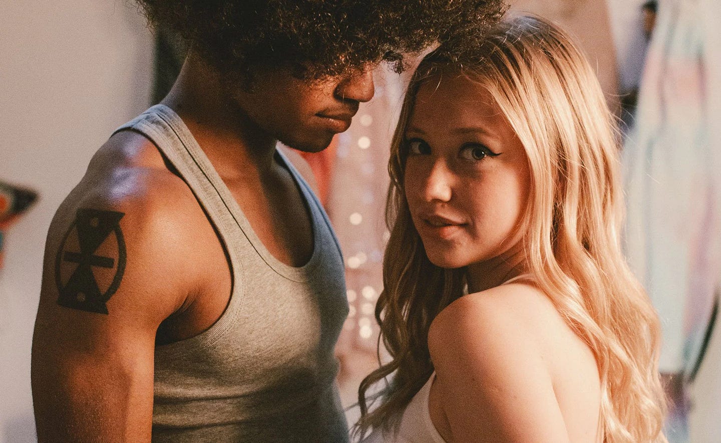 Fare sesso per la prima volta: consigli per il primo rapporto sessuale