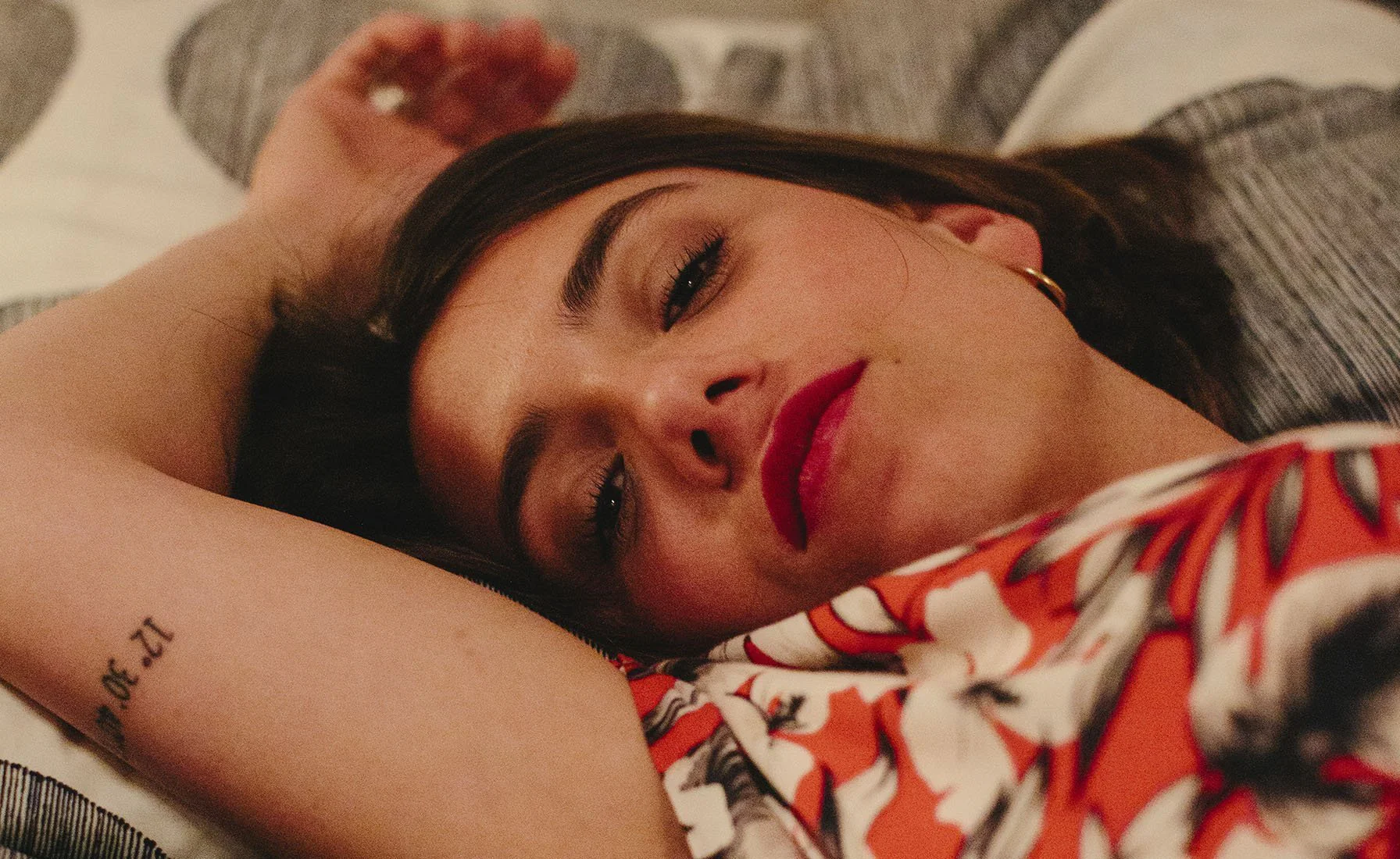 Comment pratiquer le sexe oral sur elle: 5 étapes faciles