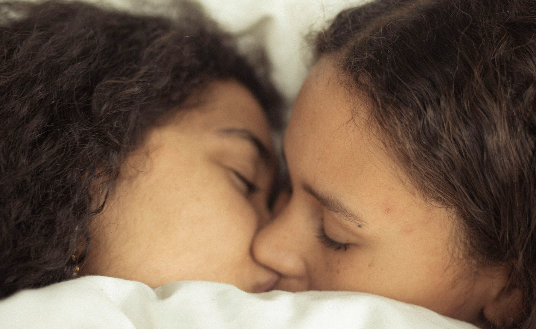 Les bases des rapports lesbiens