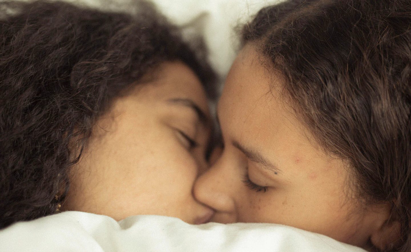 Les bases des rapports lesbiens