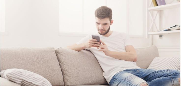 Top Tips on How to Start Sexting