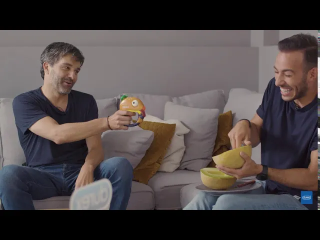 Ο Πέτρος Λαγούτης & Panos Eftaxias: Πώς φαντάζεται ένας άνδρας τον γυναικείο αυνανισμό!