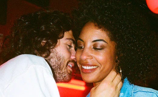 « Dirty talk » : nos conseils pour trouver des mots qui donnent chaud…