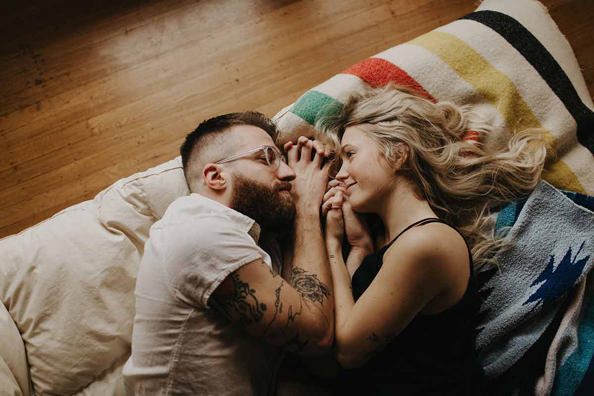 Lepszy seks dla niej: przewodnik po strefach erogennych kobiety