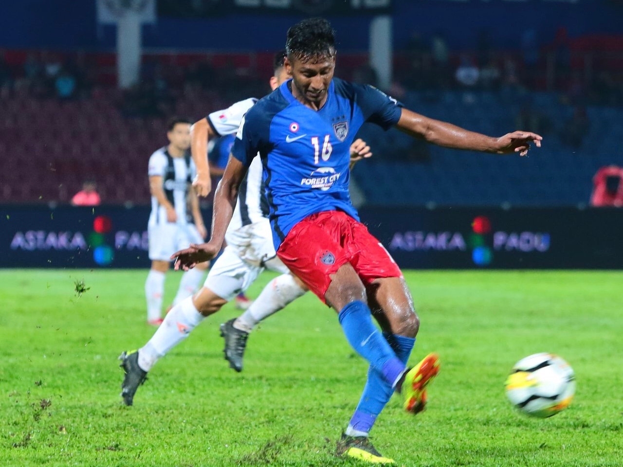 Jdt Inches Closer To A Magnificent Five Kedah Hold Off Kl Goal Com