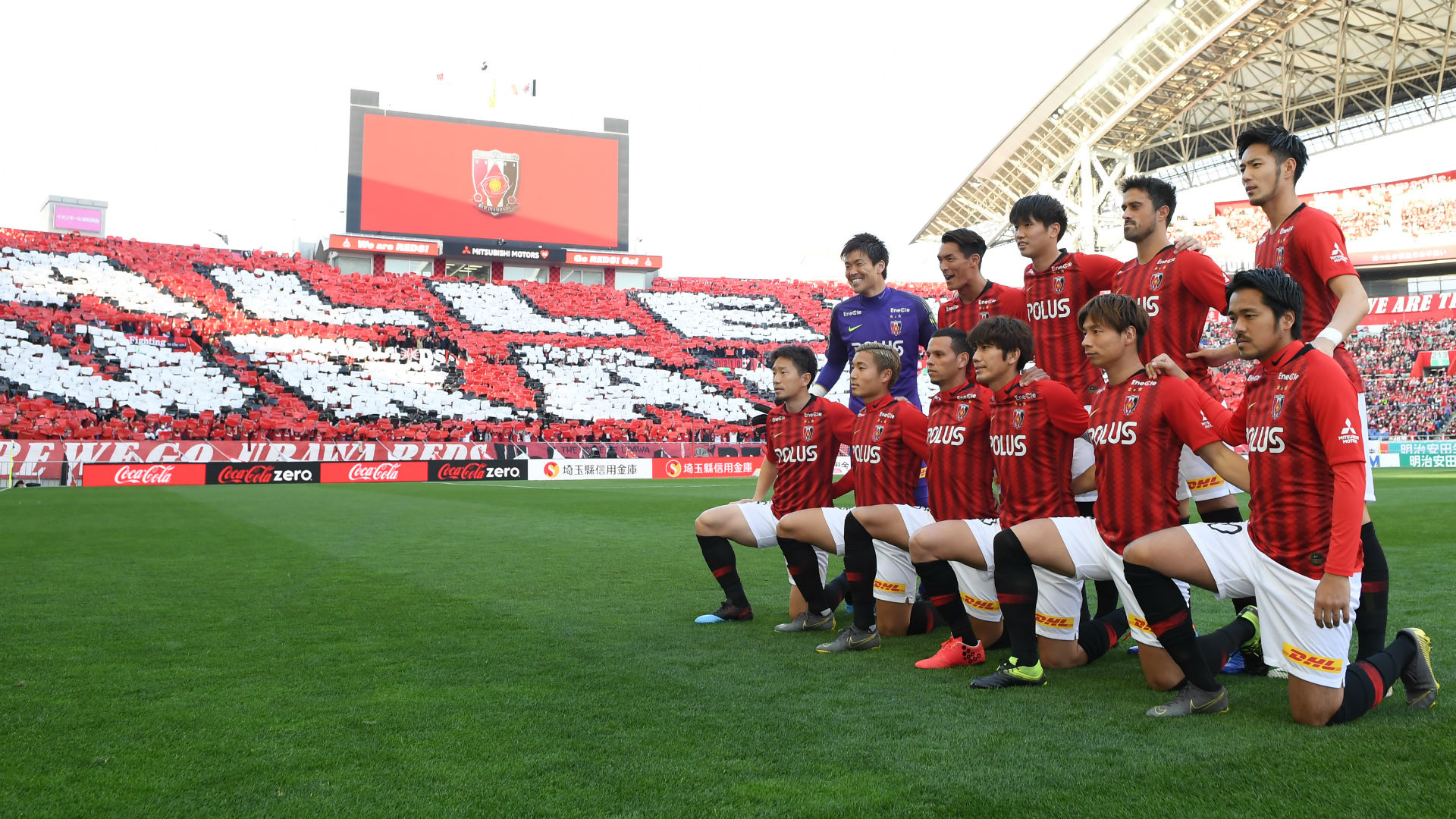 浦和レッズ オフィシャルカレンダーを販売中 年も3種類のラインナップ Goal Com 浦和レッズ オフィシャルカレンダーを販売中 年も3種類のラインナップ Goal Com