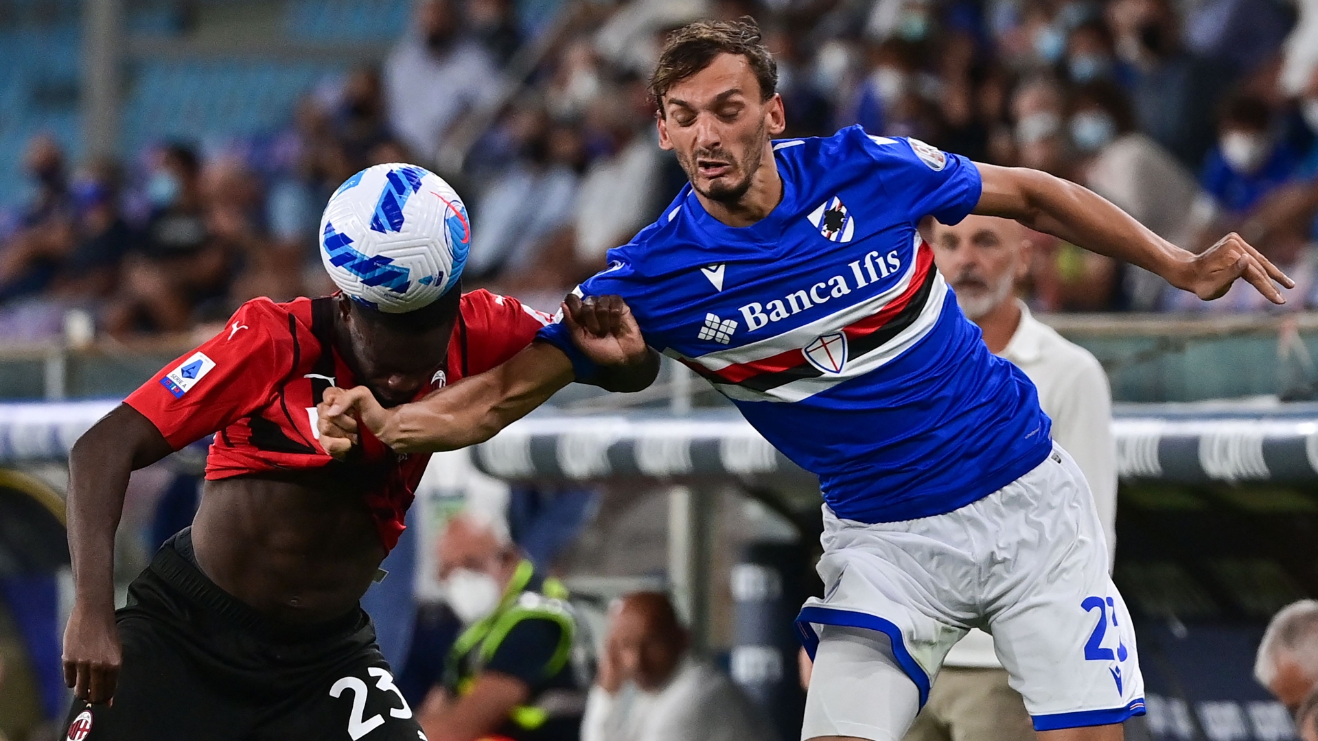 sampdoria milan gabbiadini in lacrime trauma distorsivo alla caviglia goal com