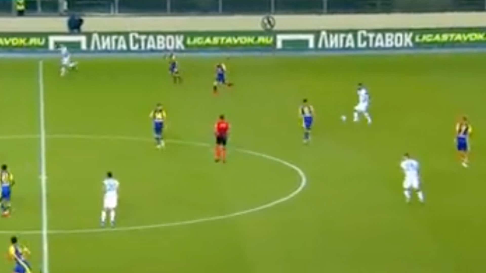 Arturo Vidal pelotazo a Darmian vs Verona