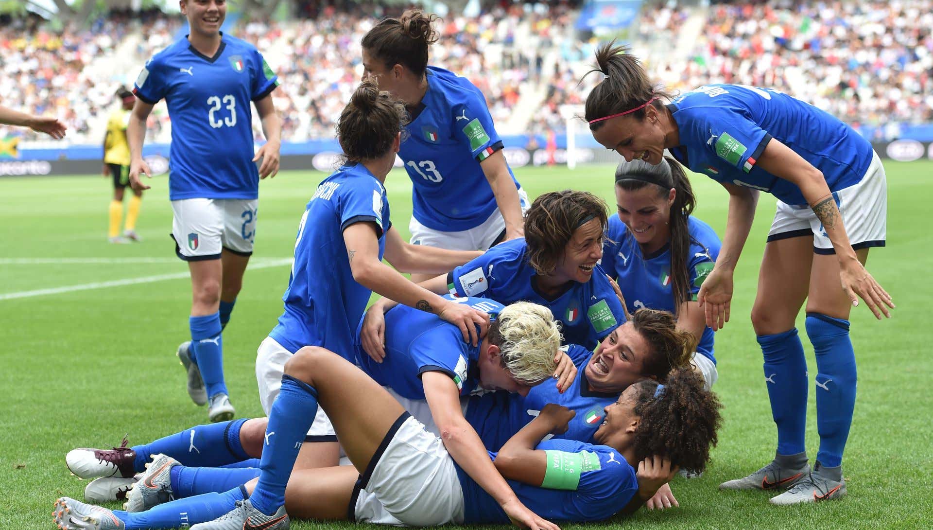 Italy players celebrating Jamaica Italy Women’s World Cup
