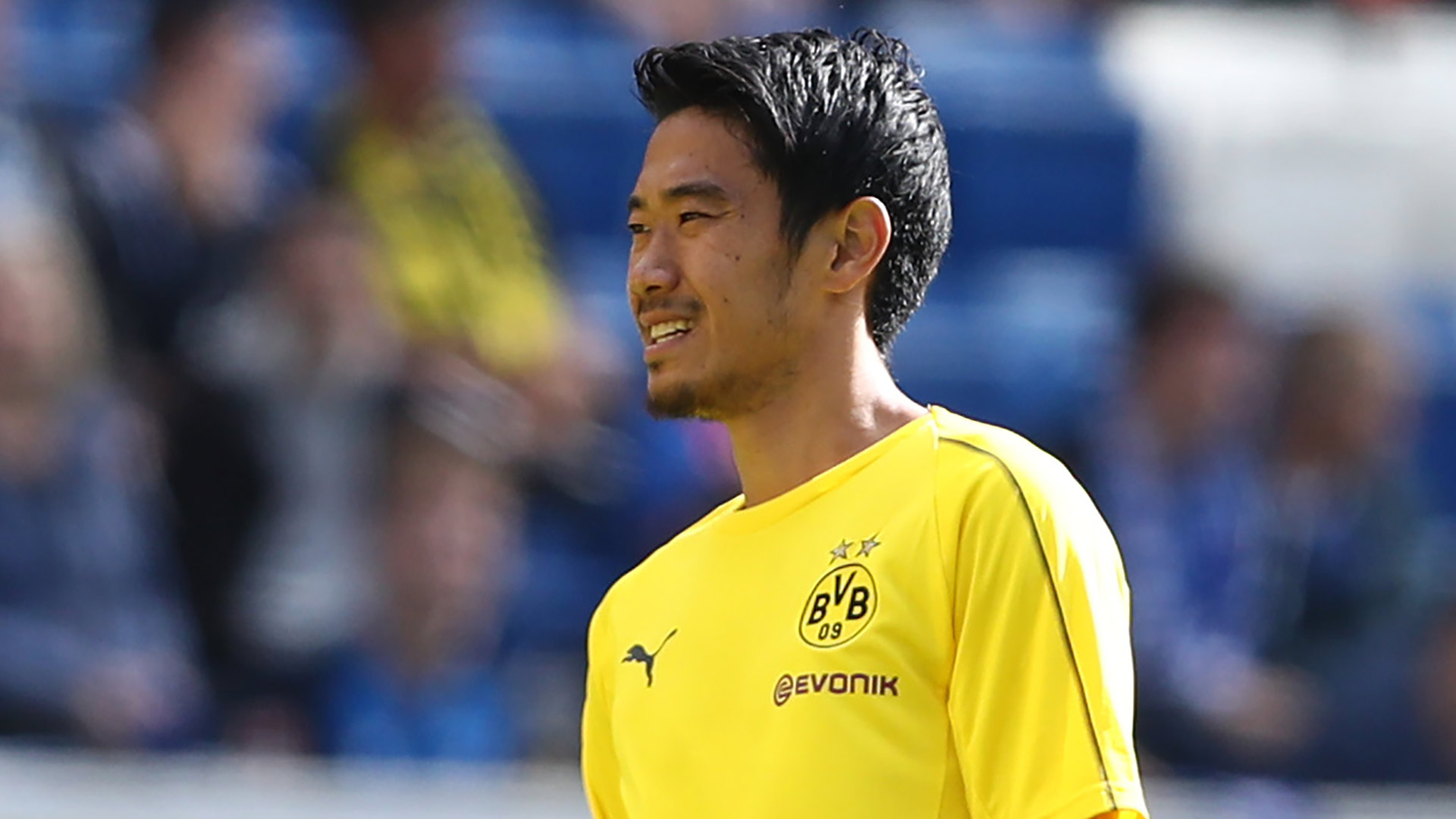 笑顔の香川真司 イスタンブール空港に到着 ベシクタシュ移籍が秒読み段階に Goal Com 笑顔の香川真司 イスタンブール空港に到着 ベシクタシュ移籍が秒読み段階に Goal Com