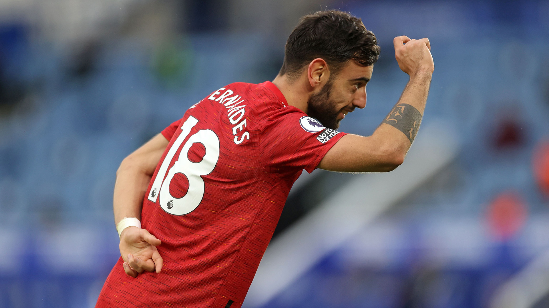 bruno fernandes breaks premier league record as he wins player of the month award for december goal com