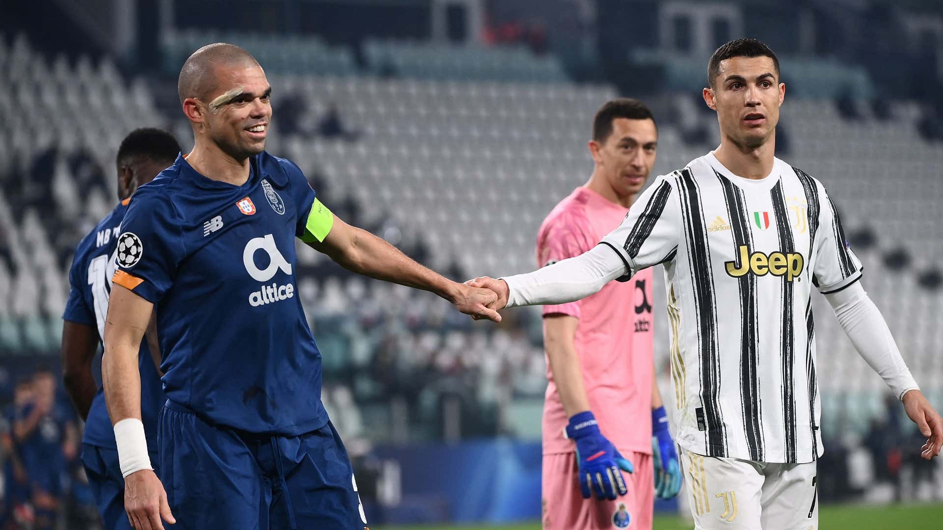 2021-03-10 Pepe Cristiano Ronaldo Porto Juventus