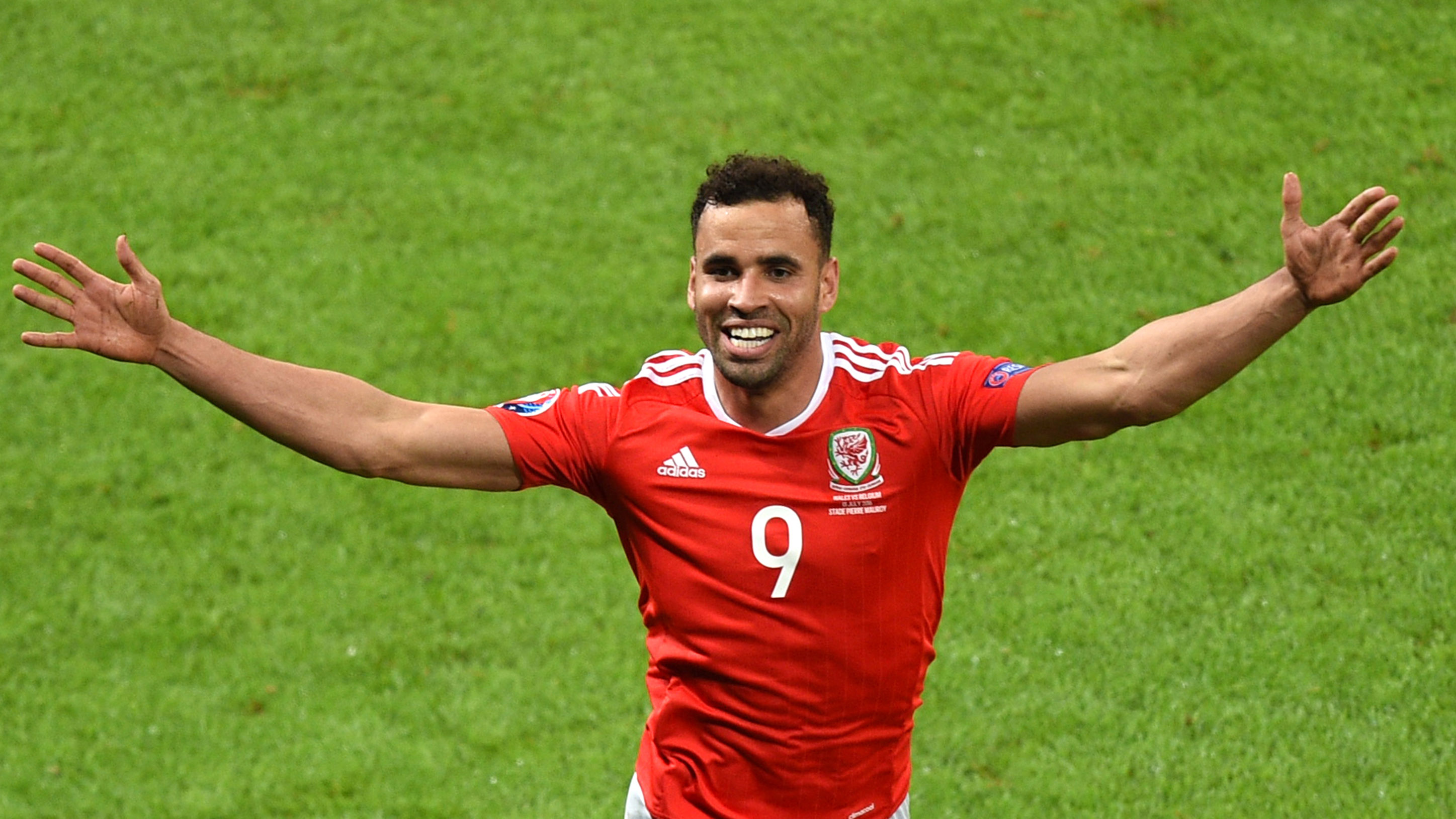 How A Training Ground Joke Led To Hal Robson Kanu S Wales Switch Goal Com