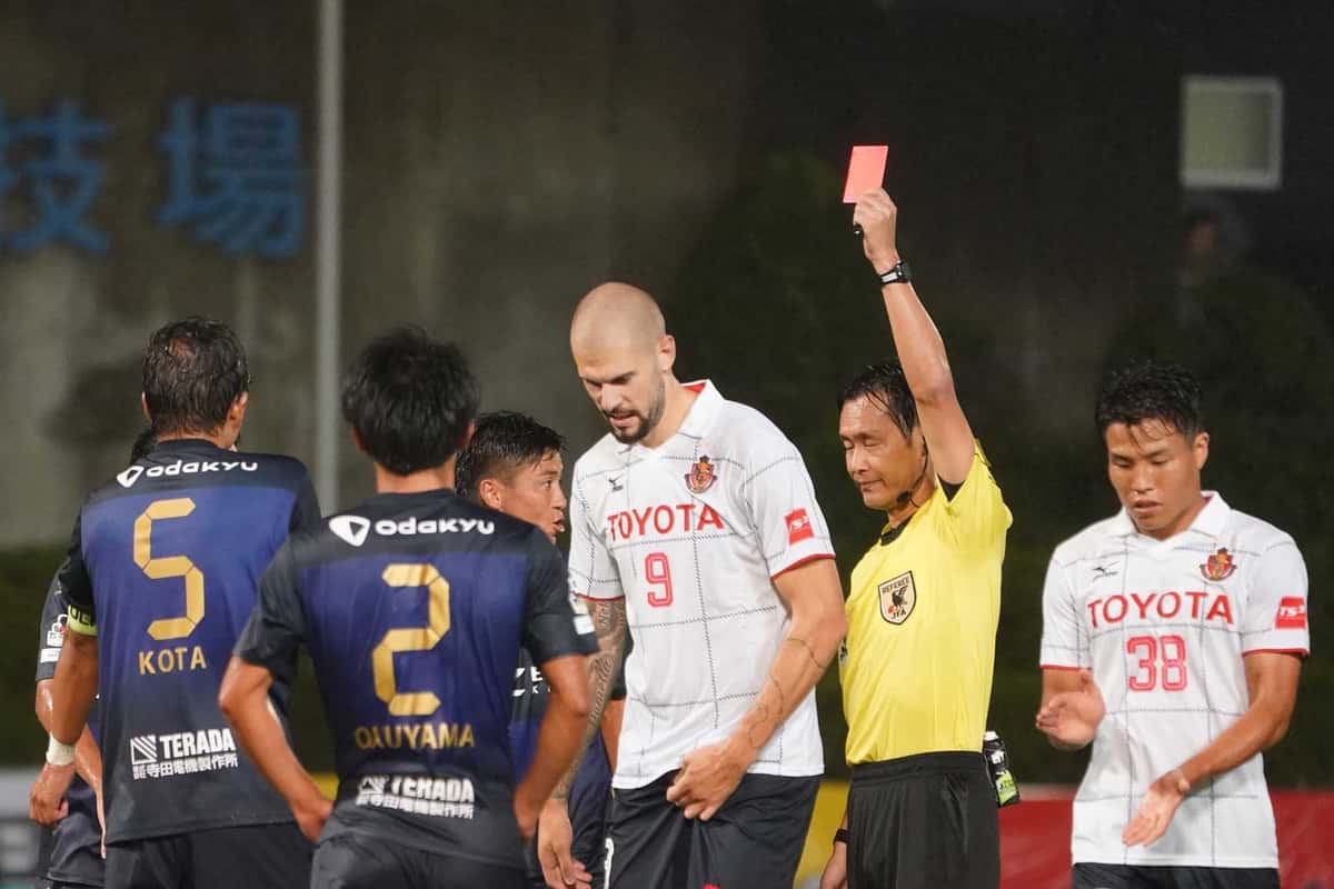 J史上二度目の 人違い退場 本人が認めても審判団は認めず Goal Com J史上二度目の 人違い退場 本人が認めても審判団は認めず Goal Com