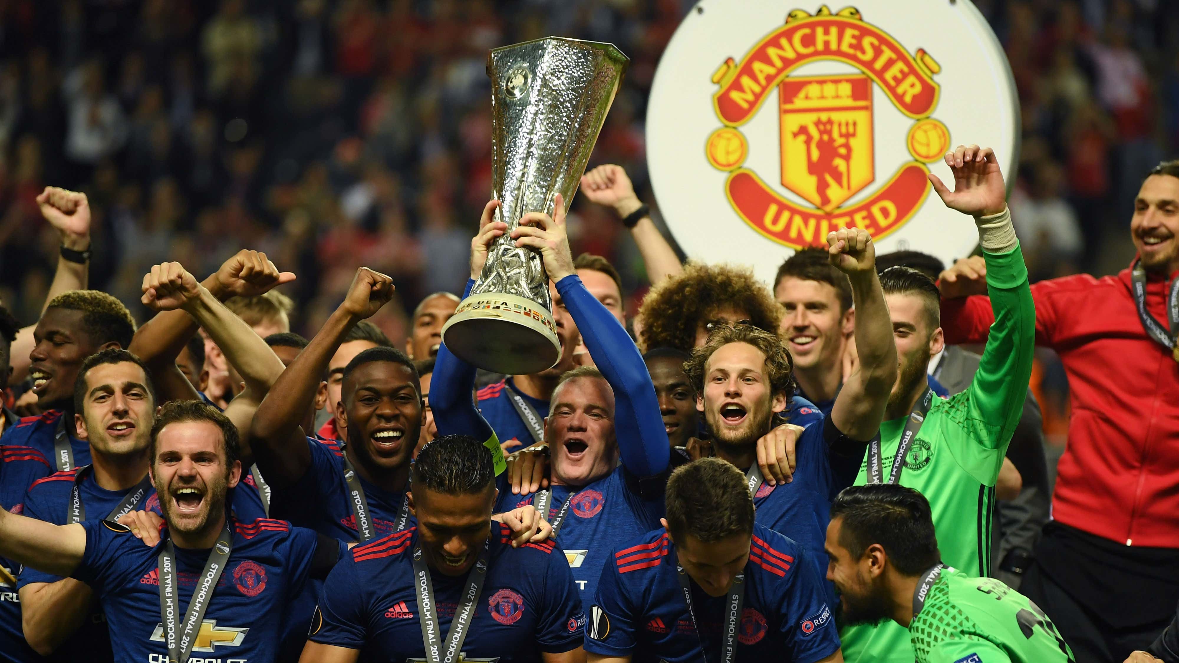 Manchester United players celebrate Europa League final success | Goal.com