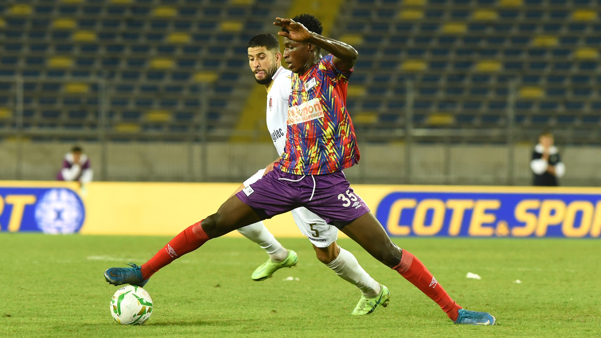 Caf Confederation Cup: Hearts of Oak beat Saoura to set up two-goal cushion  for second leg | Goal.com