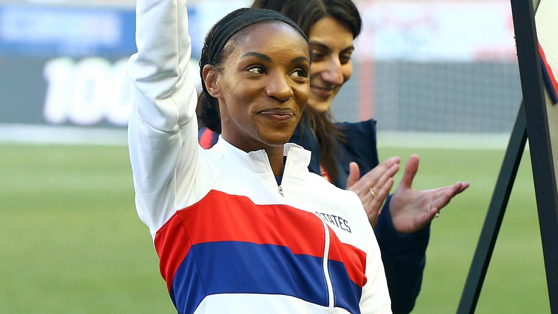 USWNT's Crystal Dunn Despite Being 6 Months Pregnant Is Still Working On Her Game (Video)