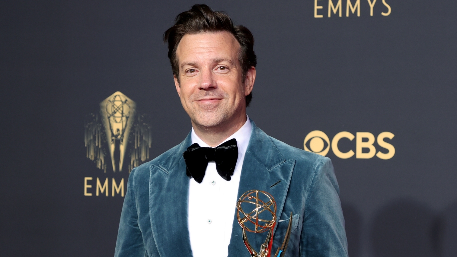 ted lasso season 3 release date cast how to watch goal com
