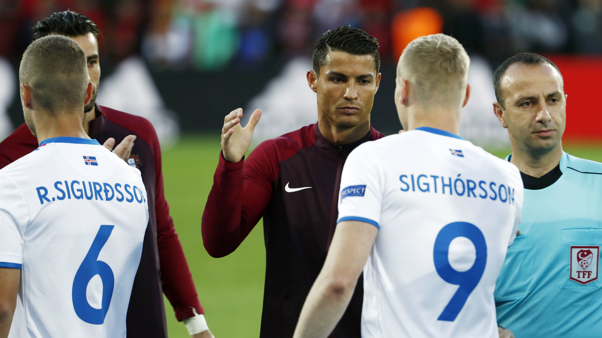 Ronaldo S Portugal Freeze As Iceland Start Melting Hearts At Euro 16 Goal Com