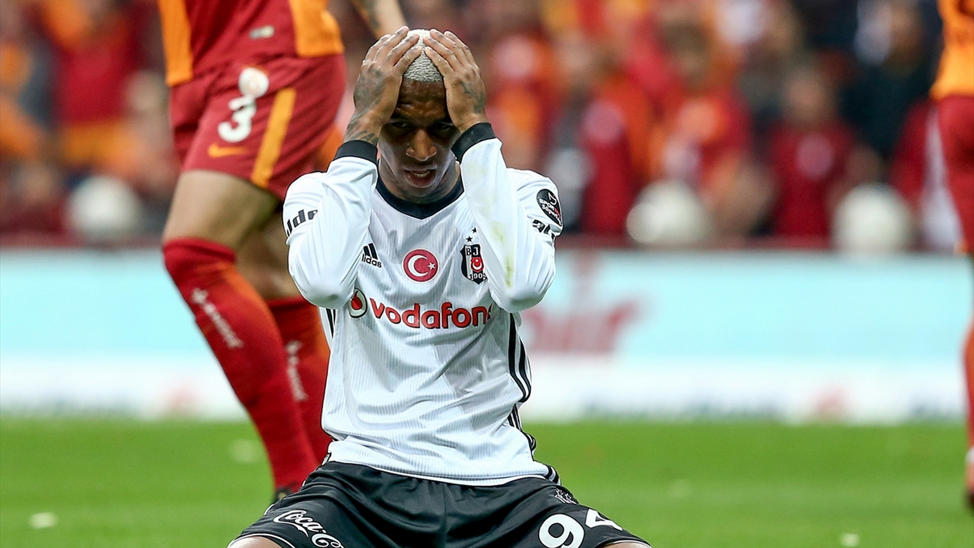 Guangzhou Complete Signing Of Man United Target Anderson Talisca Goal Com
