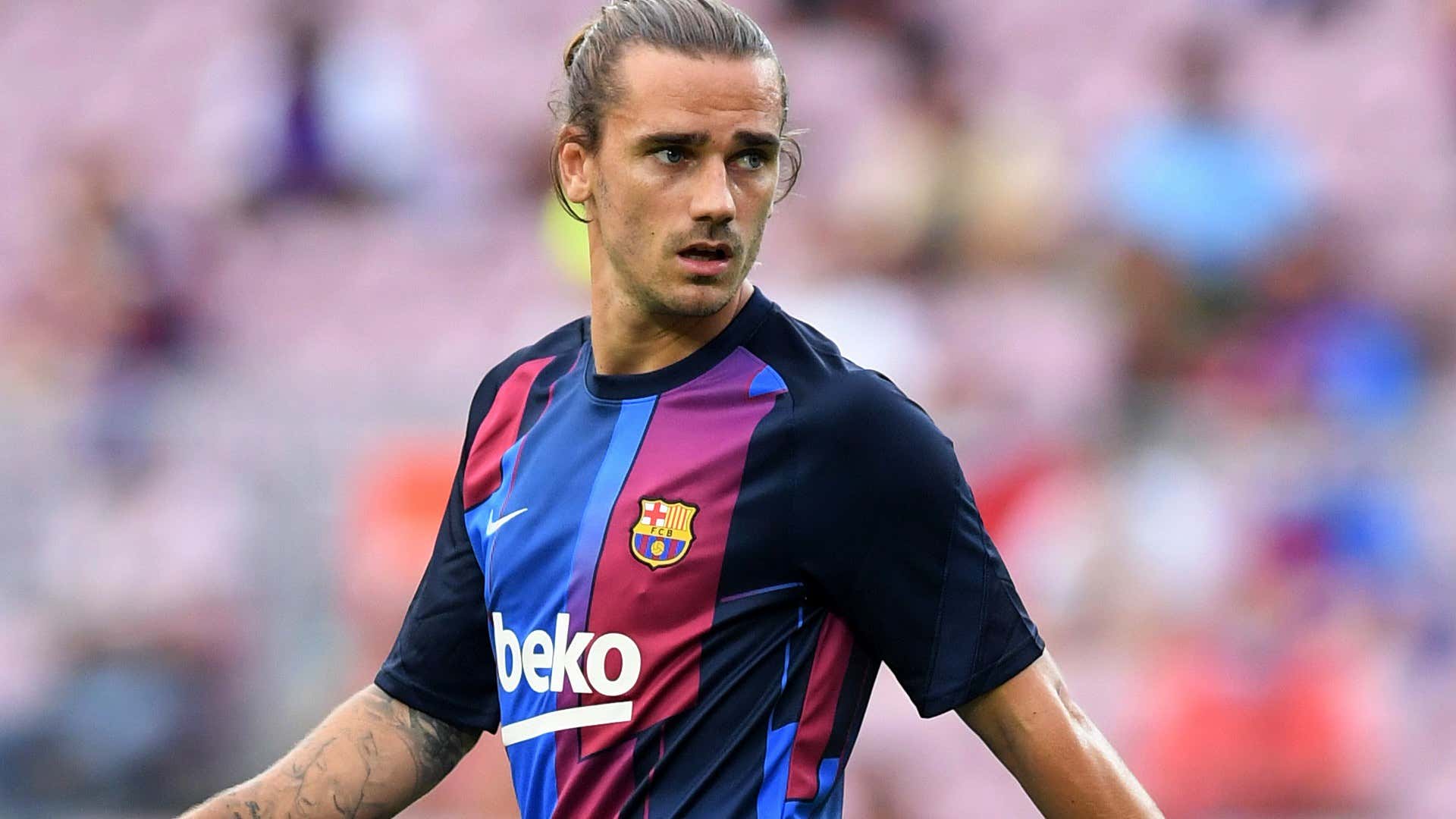 バルセロナファンがグリーズマンに対してブーイング クーマン 自分たちの選手を批判するなど理解できない Goal Com バルセロナファンがグリーズマンに対してブーイング クーマン 自分たちの選手を批判するなど理解できない Goal Com