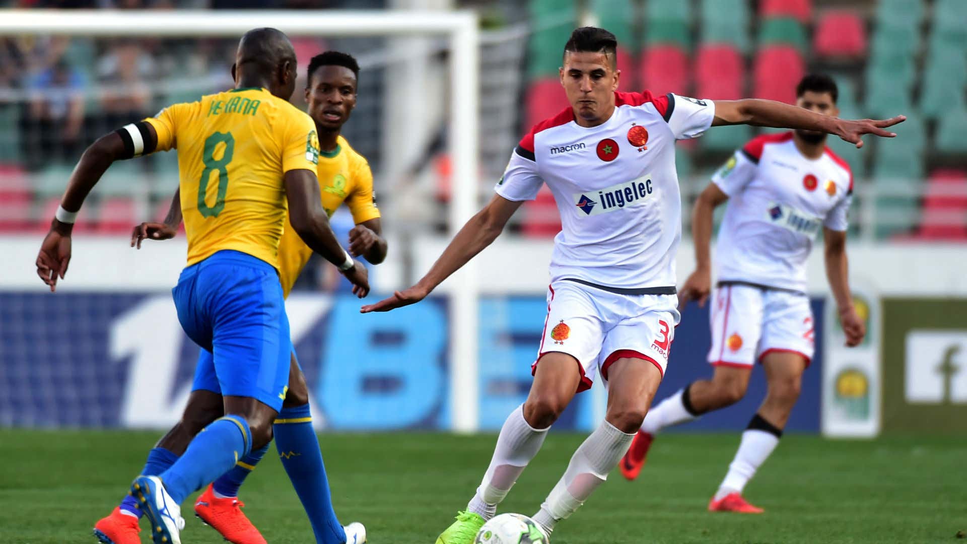 Wydad Casablanca v Mamelodi Sundowns, Achraf Dari and Hlompho Kekana, March 2019
