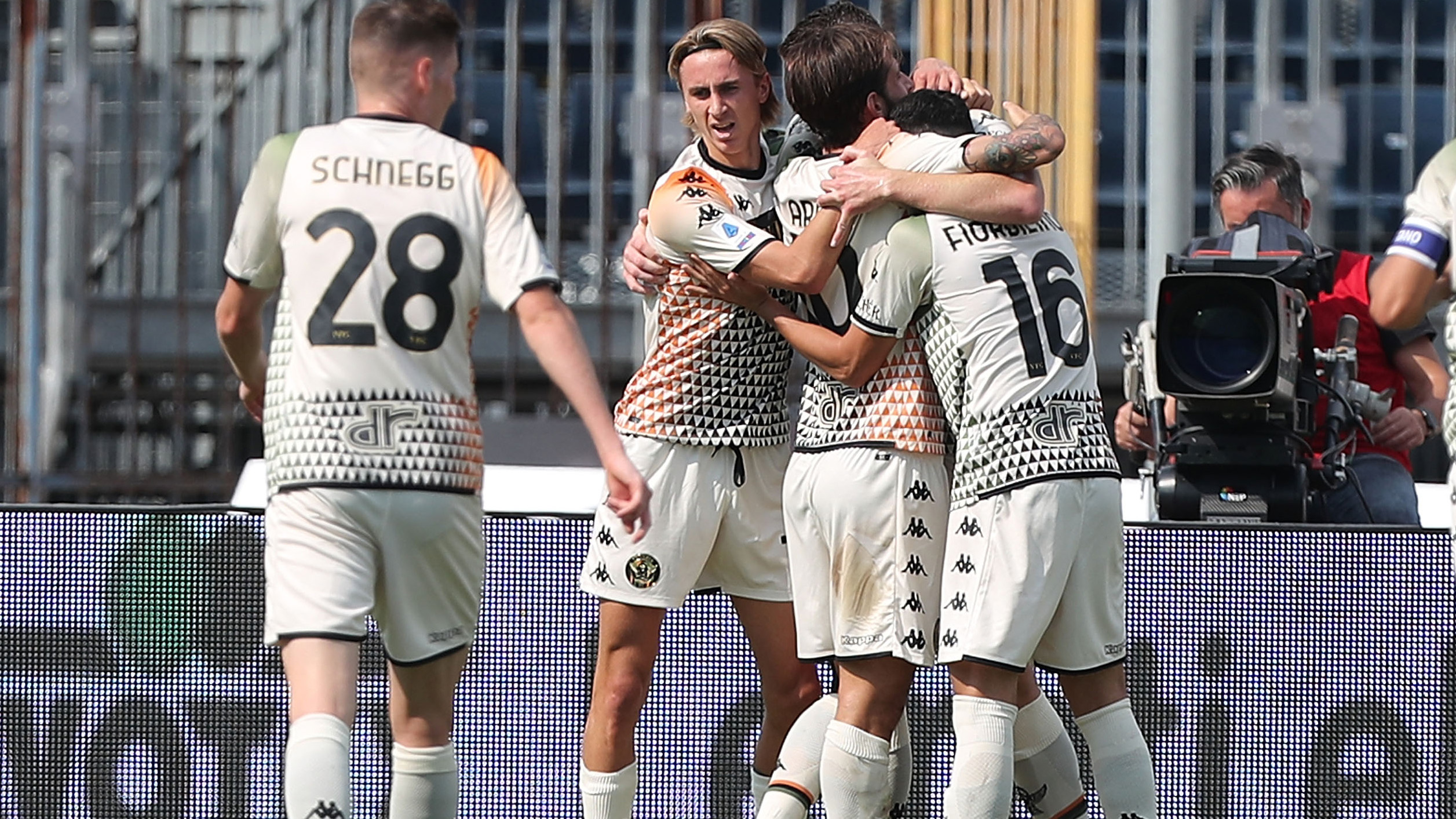 venezia spezia dove vederla sky o dazn canale tv diretta streaming formazioni delle partite goal com