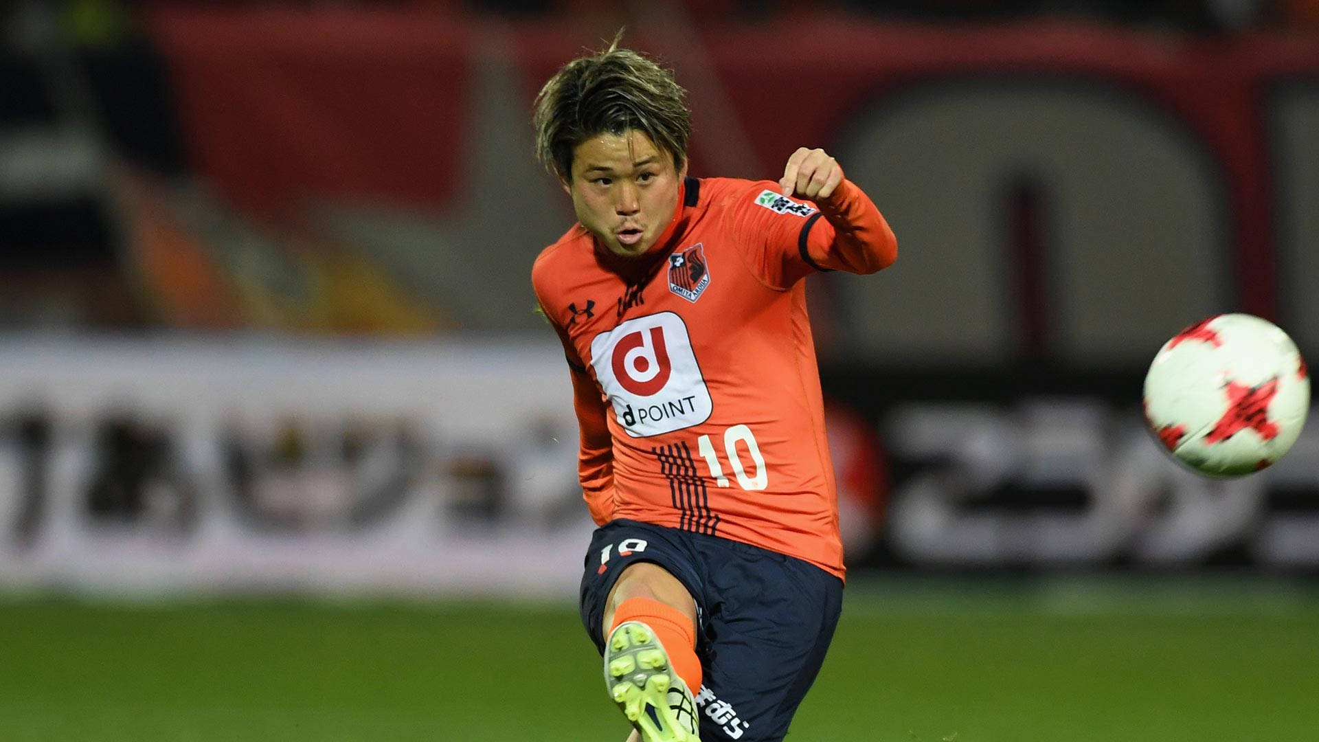 大宮アルディージャ 大前元紀ら3選手と契約更新 シャーレを掲げて一年でj1復帰 Goal Com 大宮アルディージャ 大前元紀ら3選手と契約更新 シャーレを掲げて一年でj1復帰 Goal Com