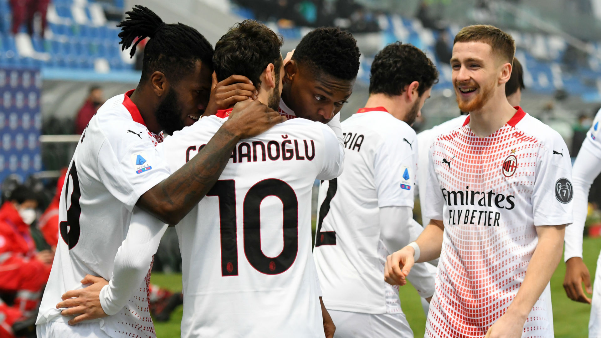 cagliari milan dove vederla sky o dazn canale tv diretta streaming formazioni della partita goal com